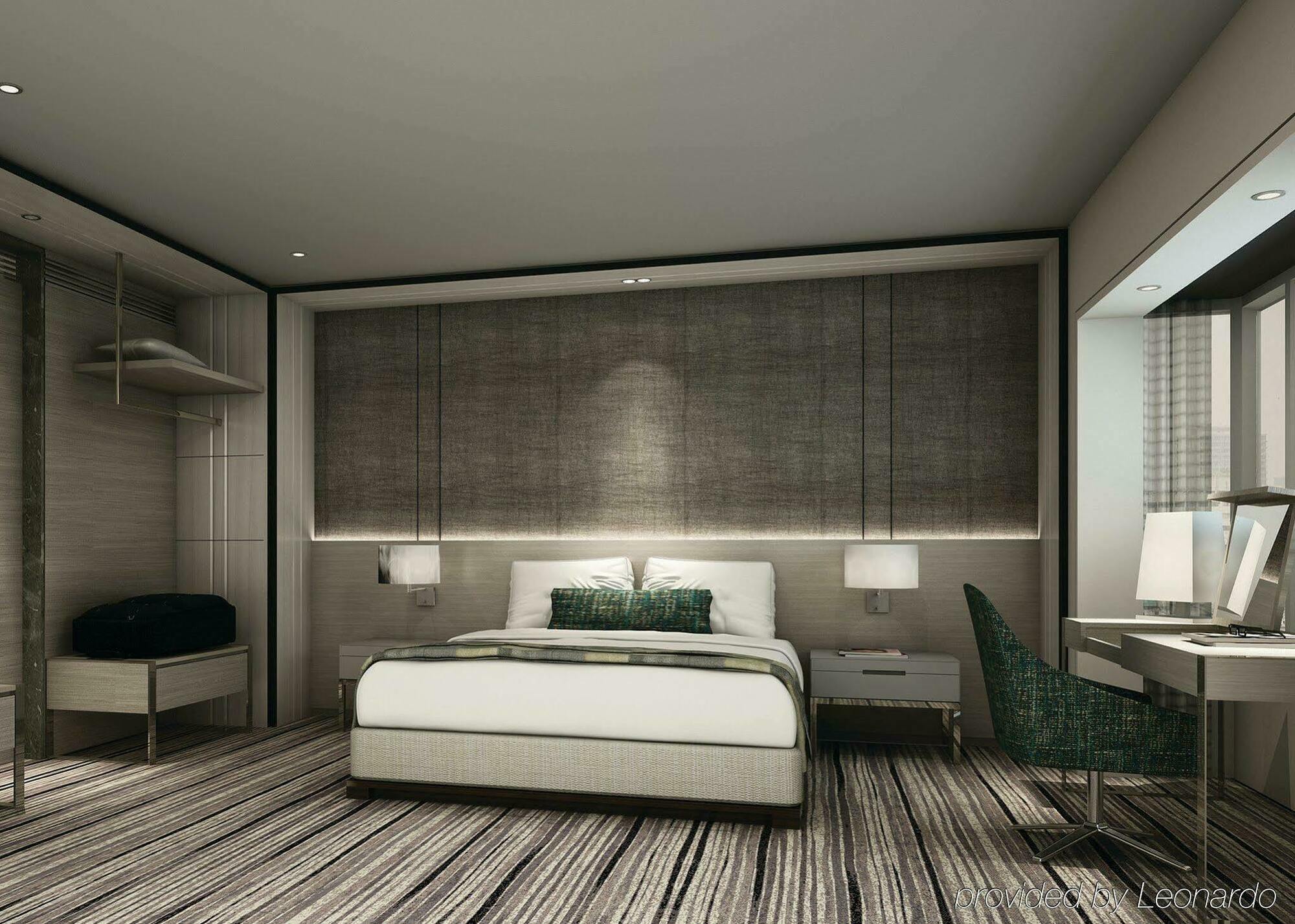 Carlton Hotel 5*