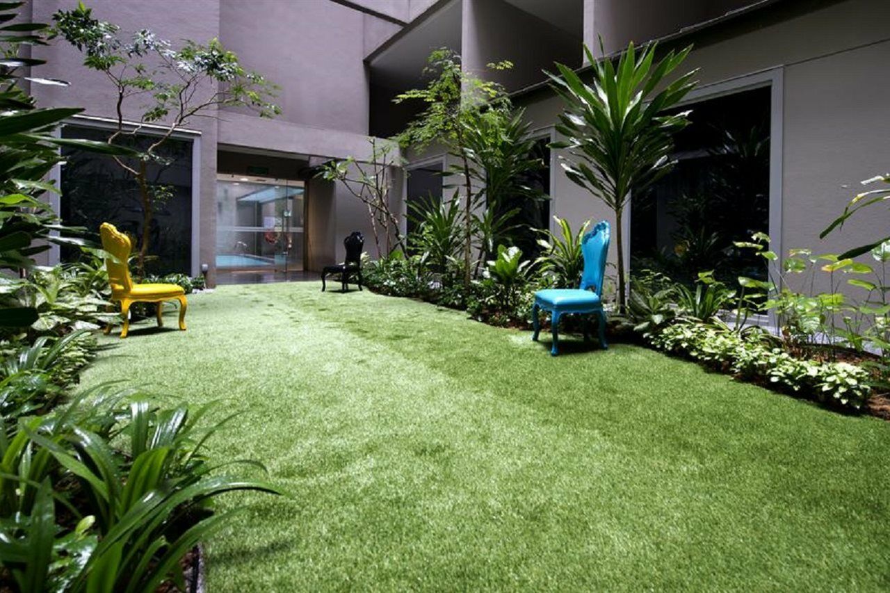 V Bencoolen Singapore