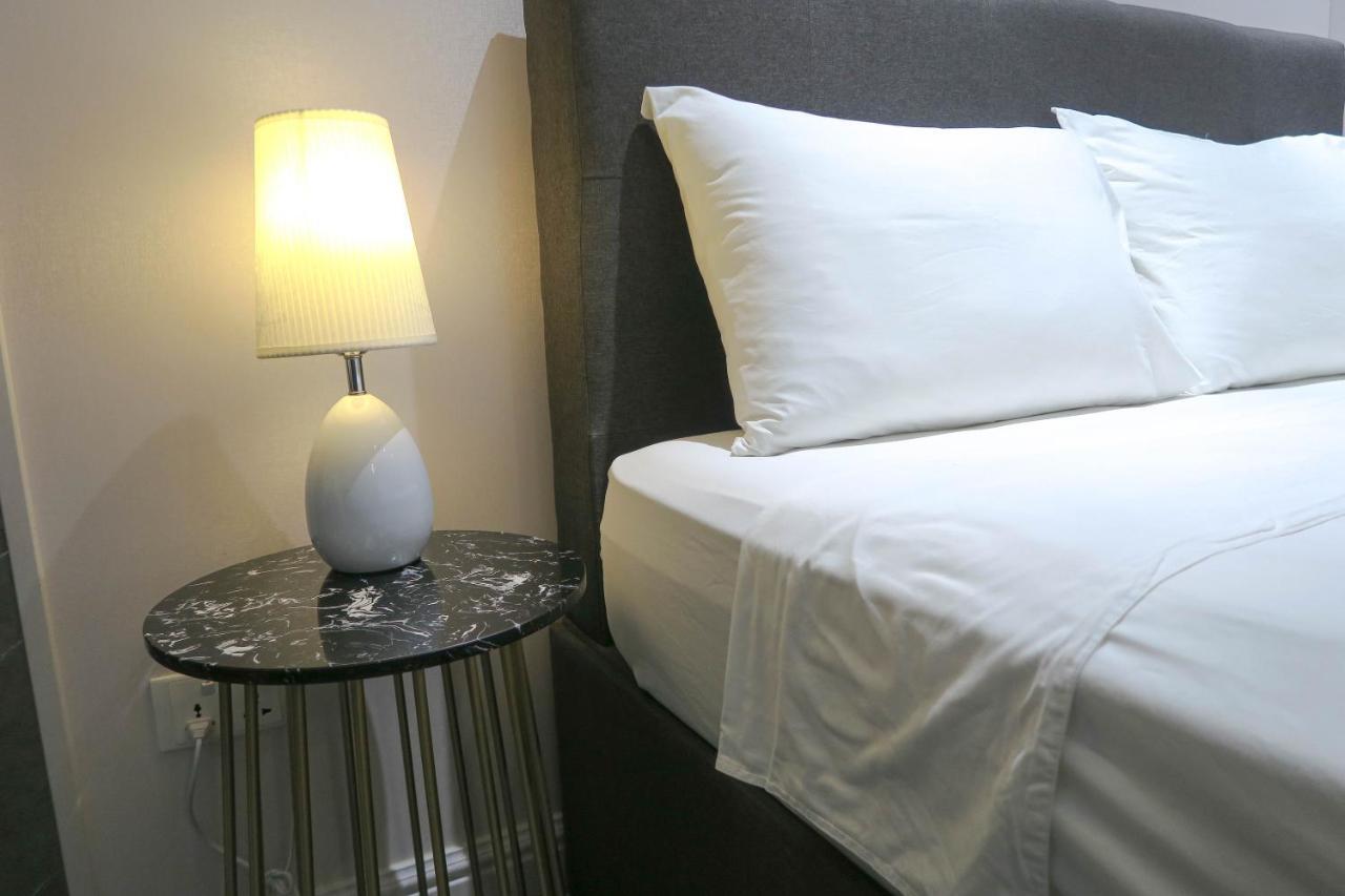 Deluxe & By Rr Apartment