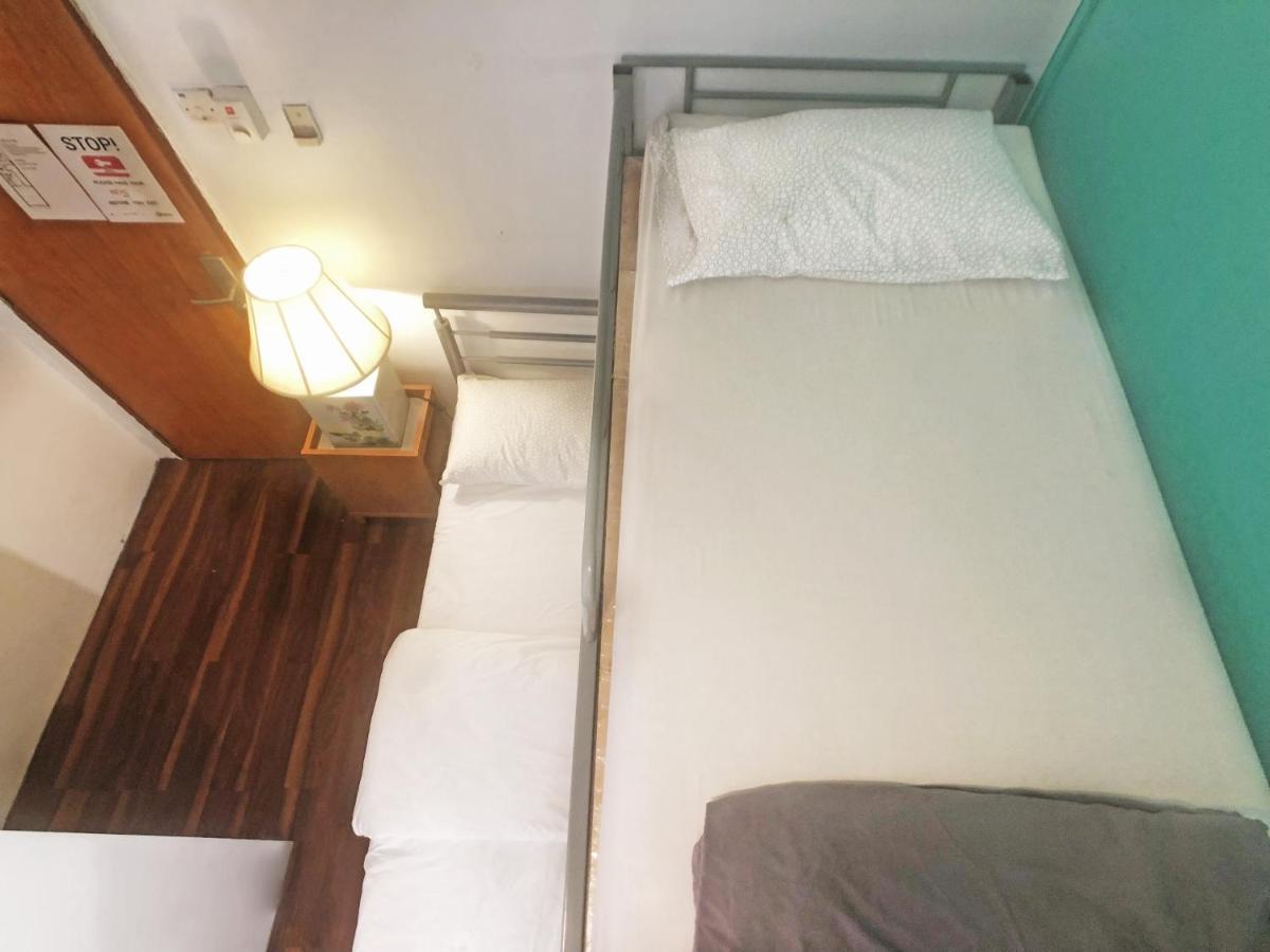 Kampong @ Arab Hostel Singapore